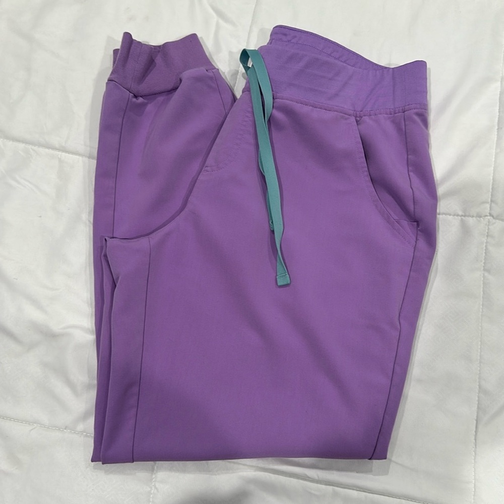 Lilac Figs Scrub Set!